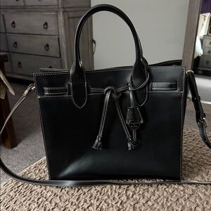 Dooney & Bourke Elegant Black Satchel